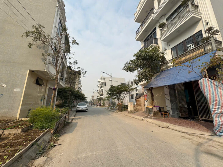 Bán đất tái định cư A51 Vĩnh Niệm, 72m, 2 mặt tiền trước sau siêu đẹp, Giá 69 tr/m