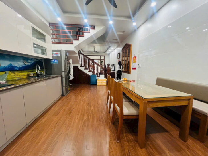 Bán nhà 90m2, 4 tầng lô góc tại Trung Lực, ô tô đõ cửa ngày đêm, giá 8,3 tỷ