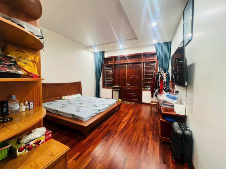 Bán nhà 90m2, 4 tầng lô góc tại Trung Lực, ô tô đõ cửa ngày đêm, giá 8,3 tỷ