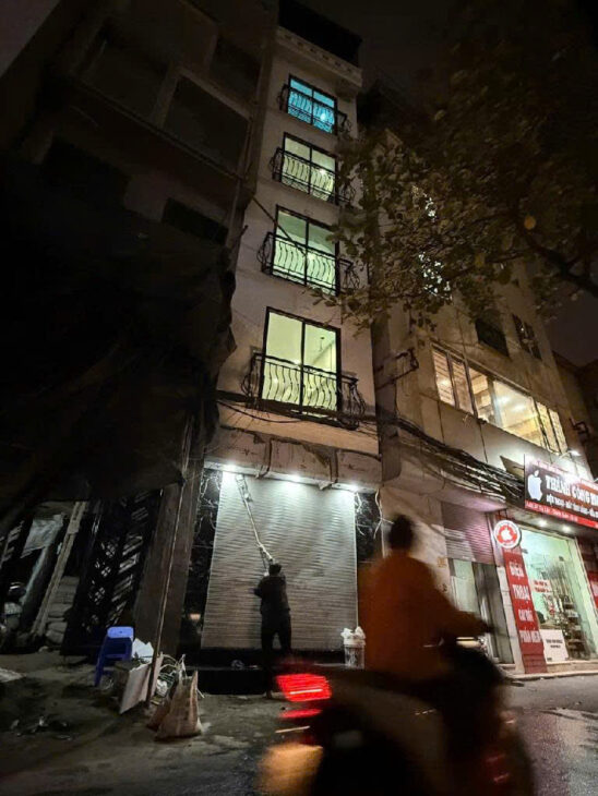 BÁN NHÀ MẶT PHỐ CỰ LỘC – HÀNG XÓM ROYAL CITY – 6TẦNG THANG MÁY, MỚI TINH – HƠN 11TỶ
