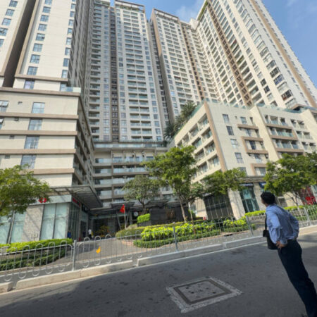 CHỦ NHIỆT BÁN GIẢM CHÀO NHÀ MẶT TIỀN NGUYỄN HỮU HÀO QUẬN 4 CHỦ NHIỆT BÁN GIẢM CHÀO NHÀ MẶT TIỀN NGUYỄN HỮU HÀO QUẬN 4