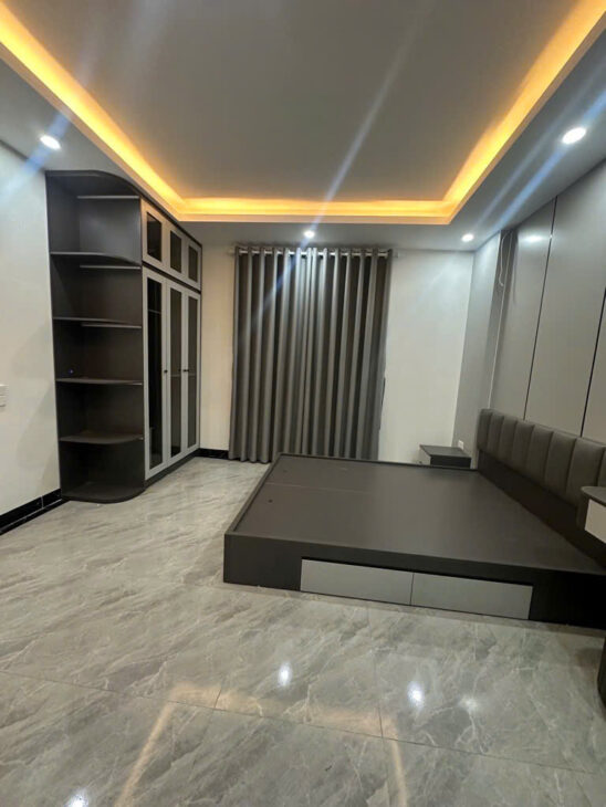 GẤP: CHỦ NHÀ GIẢM 200TR CĂN NHÀ TẠI THANH AM, LONG BIÊN CÁCH 1 NHÀ OTO TRÁNH, 5TY1