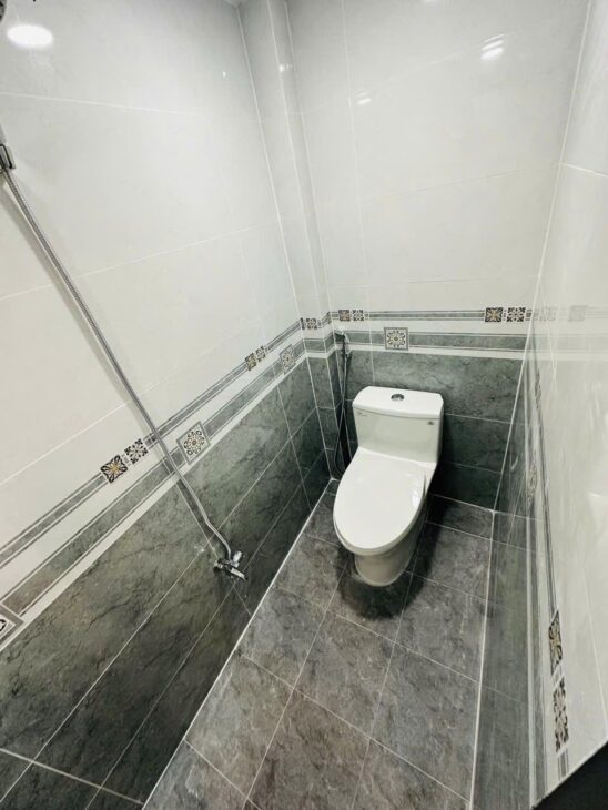 CHỈ HƠN 4 TỶ – NHÀ ĐẸP Ở NGAY 40M2 – 2 TẦNG – NGAY CHỢ TÂN TRỤ – TÂN BÌNH