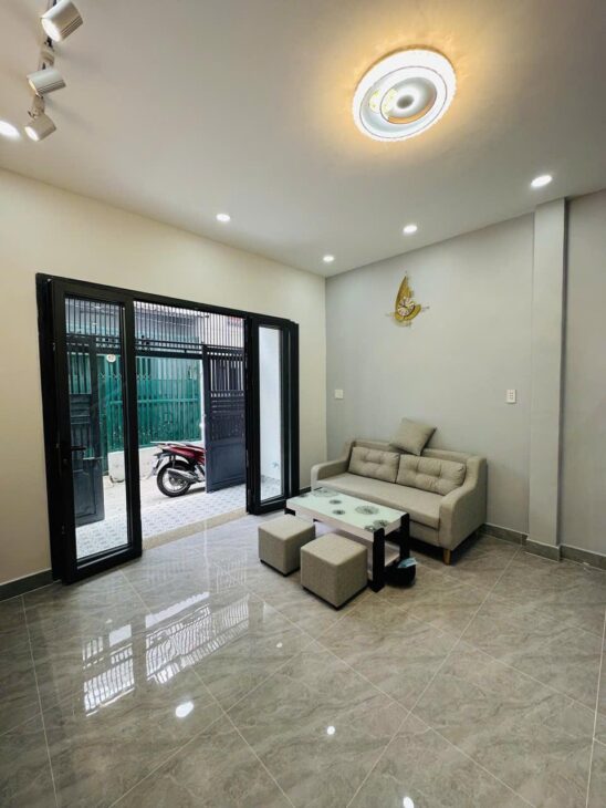 CHỈ HƠN 4 TỶ – NHÀ ĐẸP Ở NGAY 40M2 – 2 TẦNG – NGAY CHỢ TÂN TRỤ – TÂN BÌNH