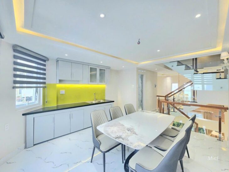 NHÀ ĐẸP LUNH LINH 4 TẦNG – LÔ GÓC – P11- GÒ VẤP – CHỈ HƠN 5 TỶ