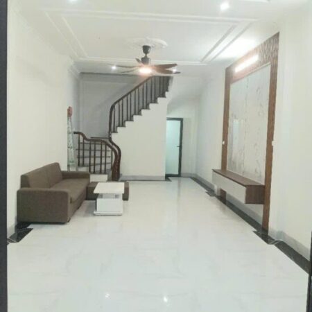 BÁN NHÀ 5 TẦNG, 3 PHÒNG NGỦ, TRƯƠNG ĐỊNH – HOÀNG MAI – GIÁ 6.6 TỶ – quyền sử dụng đất CHÍNH CHỦ