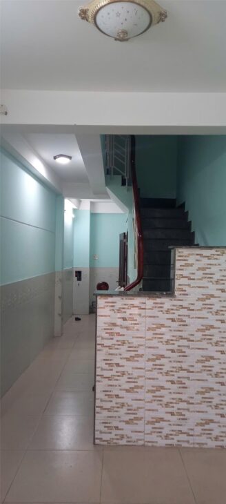 Nhà cho thuê hẻm xe tải Lý Chính Thắng, Q3, 28m2, 5 tầng, 3 Phòng, 4wc, phù hợp ở và KDOL, giá có