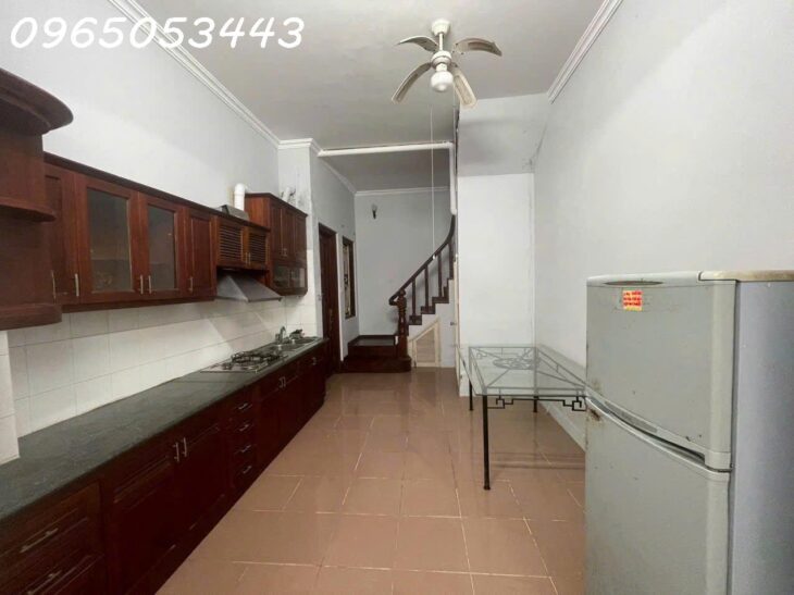 Cho thuê nhà riêng Hàng Chuối 60m2/sàn