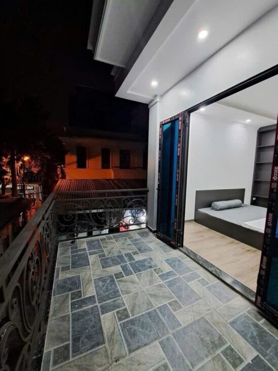 BÁN NHÀ 5 TẦNG MẶT NGÕ LĨNH NAM – HOÀNG MAI – HÀ NỘI – giá 5.6 TỶ – quyền sở hữu đất đai CHÍNH