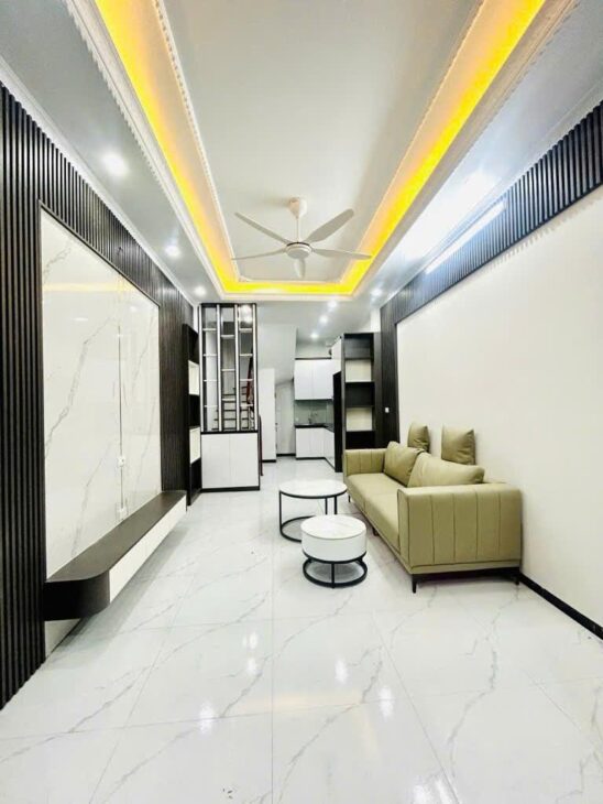 BÁN NHÀ 5 TẦNG MẶT NGÕ LĨNH NAM – HOÀNG MAI – HÀ NỘI – giá 5.6 TỶ – quyền sở hữu đất đai CHÍNH