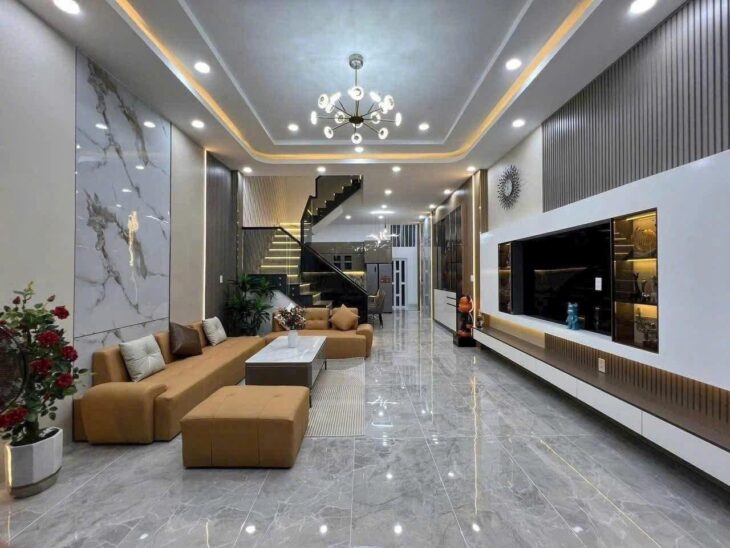 NHÀ PHỐ TRẠM, 5 TẦNG, Ô TÔ ĐỖ GẦN, SÁT AEON MALL