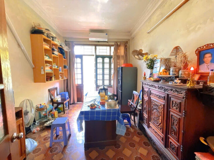 CĂN ĐẸP LÕN NÀ CỔ NHUẾ THÔNG SỐ VÀNG MẶT PHỐ 45MX5T ,Ô TÔ TRÁNH NHAU ,KD ĐỈNH GIÁ CHỈ 15,3 TỶ