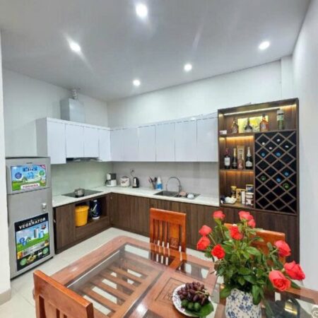 BÁN NHÀ NGUYỄN VĂN CỪ 35M2* 5 TẦNG* 6.5 TỶ, FULL NỘI THẤT