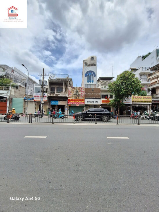 Cho Thuê Nhà Mặt Tiền Bạch Đằng, P.15, Q. Bình Thạnh_DT: 188m2_Giá 42 Triệu