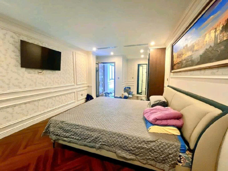 Chính chủ bán nhà Hoàng Quốc Việt – phân lô ô tô – 65m chỉ 18 tỷ