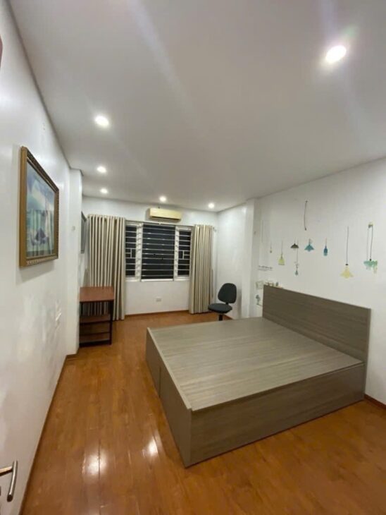 Bán nhà Ái Mộ 40m2* 5 tầng* 6.6 tỷ, full nội thất