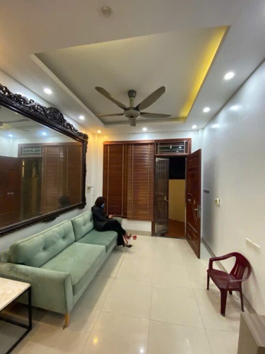 Bán nhà Ái Mộ 40m2* 5 tầng* 6.6 tỷ, full nội thất