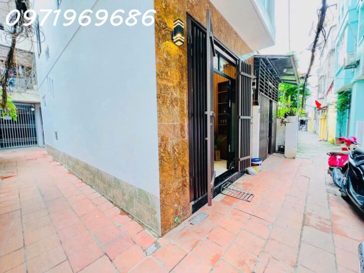NGÕ PHỐ QUAN NHÂN – NHÀ MỚI Ở NGAY LÔ GÓC 3 MẶT THOÀNG – 41M2 – 5 TẦNG – MT 4M – GIÁ 9.5 TỶ.