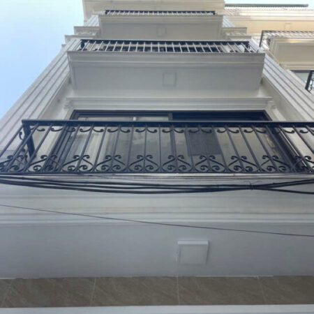 NHÀ MỚI CĂN GÓC PHỐ NGỌC LÂM, 36M2,5 TẦNG, MẶT TIỀN 4.7M, FULL NỘI THẤT, 7.9 TỶ- LONG BIÊN. NHÀ MỚI CĂN GÓC PHỐ NGỌC LÂM, 36M2,5 TẦNG, MẶT TIỀN 4.7M, FULL NỘI THẤT, 7.9 TỶ- LONG BIÊN.