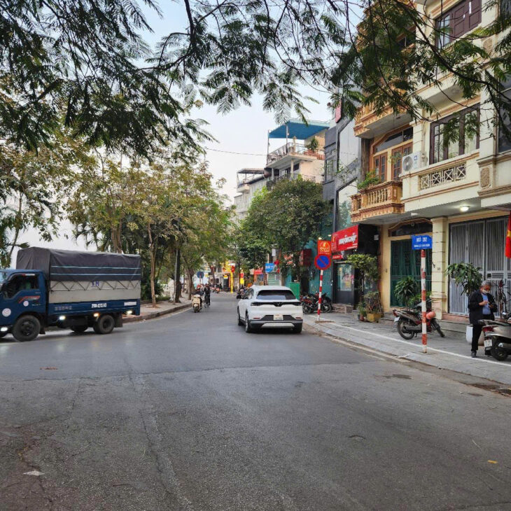 Ngõ 282 Lạc Long Quân – 45m 6 tầng TM – Vỉa hè KD – View hồ – 18.5 tỷ