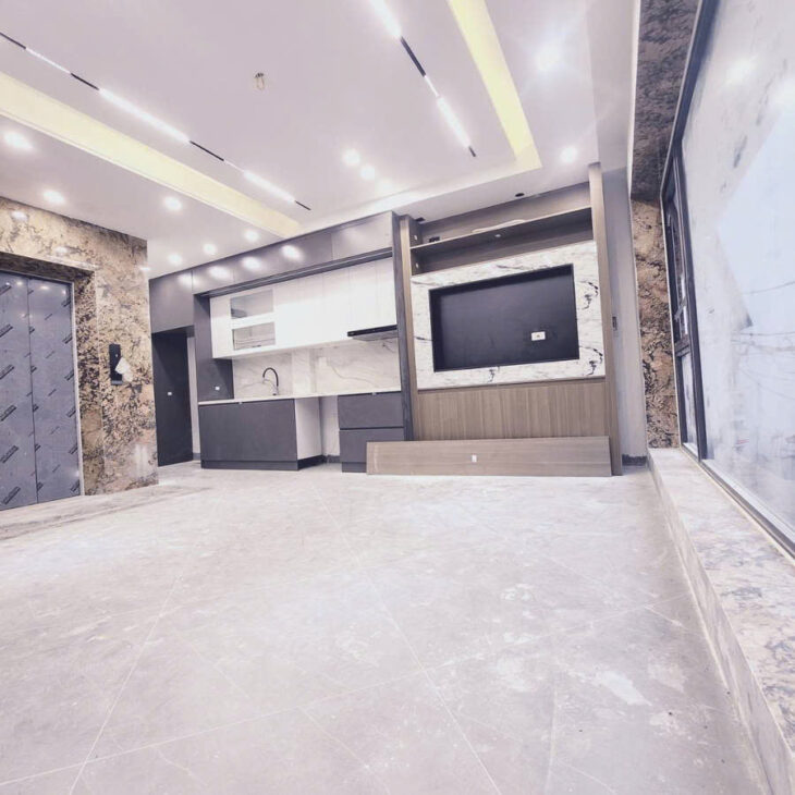 NHÀ ĐẸP PHỐ TRẠM- LONG BIÊN, 41M2, 6 TẦNG, MẶT TIỀN 5.4M,10.5 TỶ.Ô TÔ QUA, KINH DOANH.