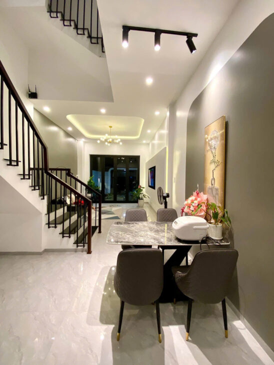 ???? BÁN NHÀ 2 TẦNG MẶT TIỀN – KQH BÀU VÁ, THỦY XUÂN, HUẾ ???? Chỉ 3,X Tỷ – FULL NỘI THẤT