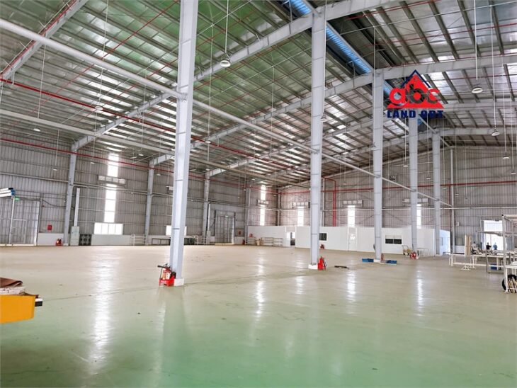 XT009 xưởng đẹp nền sơn mới, bàn giao xưởng liền, kết cấu kiên cố. an toàn SX lâu dài