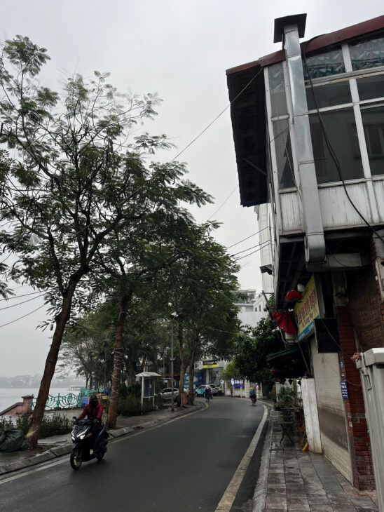 Homestay Vệ Hồ – view hồ – 8 tầng – 10m ra phố – 150m chỉ 36.7 tỷ