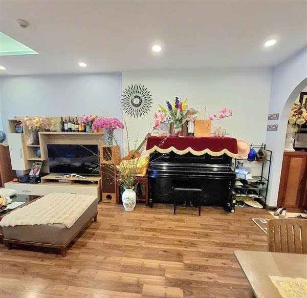 Saphiare- Gold Mark City 99m2-3PN-2WC, tầng trung, Lô gia Đông Nam, Nội thất đẹp