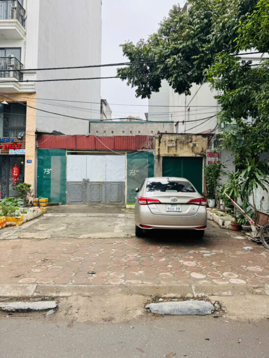 Bán đất phố Duy Tân – 150m2 – Ô tô tránh – Vỉa hè – View vườn hoa – Gần quận ủy Cầu Giấy