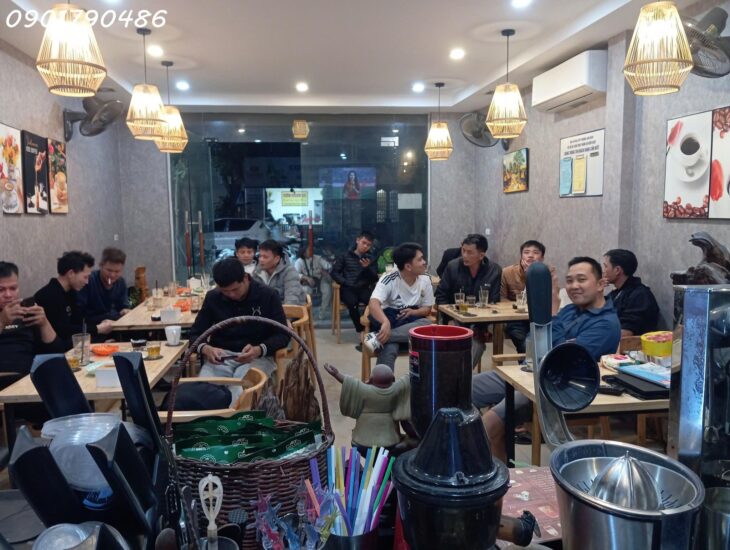 cần sang nhượng quán Cafe tại số 59 Phố Trạm Long Biên HN.LH 0901790486