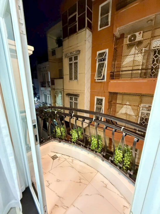 6.95 tỷ- bán nhà 5 tầng hẻm 5m Phan Xích Long- gần MT- 4PN 5WC full nội thất