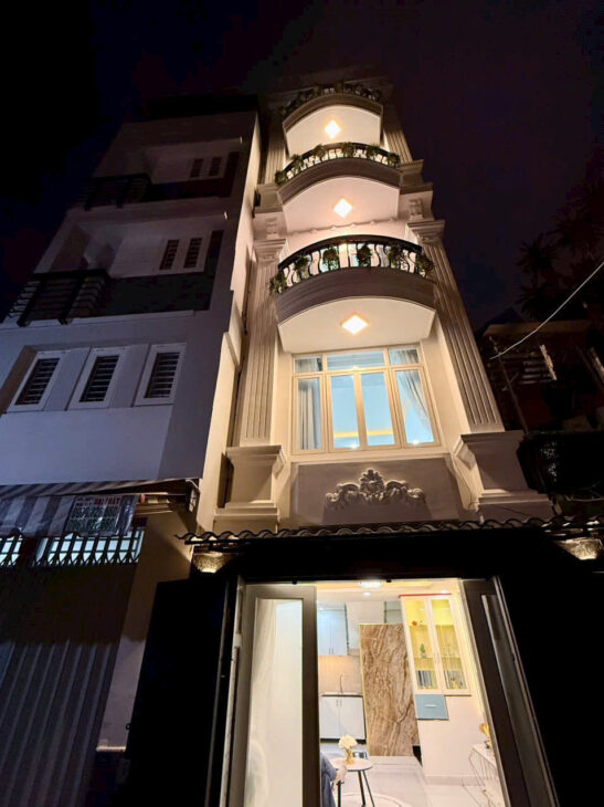 6.95 tỷ- bán nhà 5 tầng hẻm 5m Phan Xích Long- gần MT- 4PN 5WC full nội thất