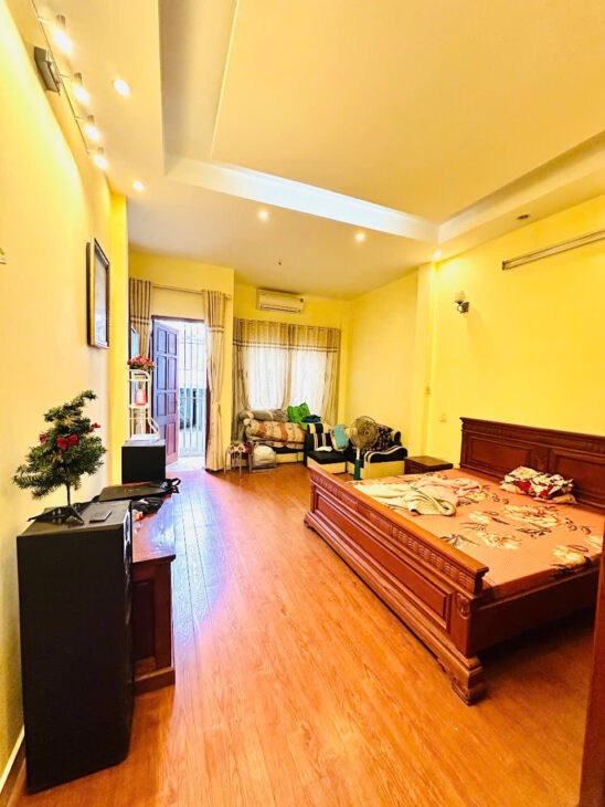 Bán nhà riêng tại Ngõ Thịnh Hào 2,ngõ thông thoáng Tôn Đức Thắng, Đống Đa, Hà Nội, 47m2, 6 Tầng,