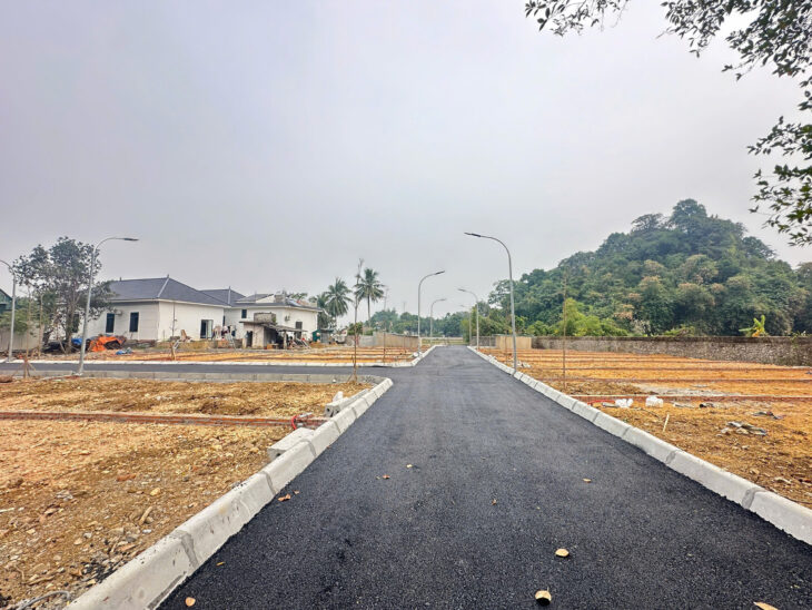 Chính chủ có lô đất đẹp cần bán tại thị trấn Ba Hàng Đồi-Lạc Thủy-Hòa Bình