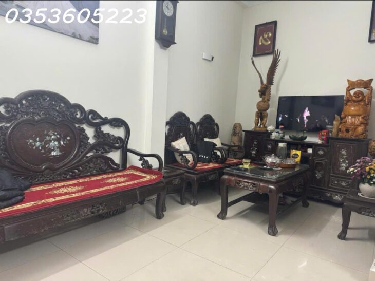Bán nhà Trần Thái Tông – Cầu Giấy. Hai thoáng, ngõ thông tứ tung, trước nhà ba gác tránh – Chỉ