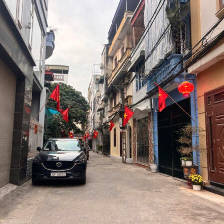 Bán nhà: Ngọc hồi, cách BX Nước Ngầm 1km, 65m2, 6 tầng, thang máy. hơn 7 tỷ