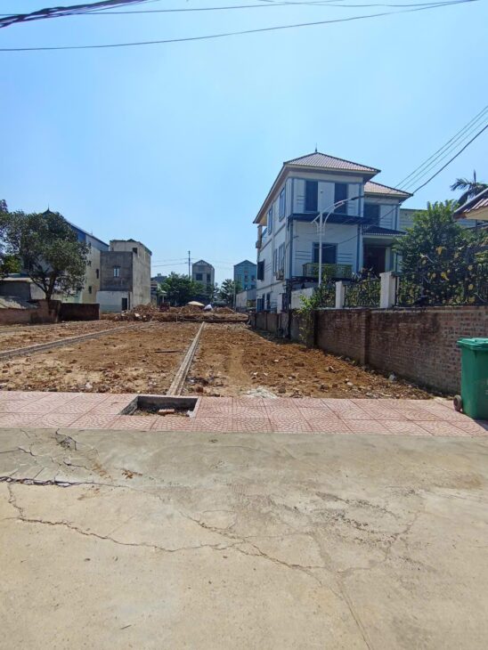 Dưới 2 tỷ tìm khách mua lô Thiên Mã Vĩnh Lộc đường thông ô tô tránh