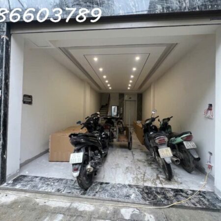 Cần Tiền bán gấp nhà tại tư đình long biên hà nội . nhà 7 tầng thang máy và đang hoàn thiện . Cần Tiền bán gấp nhà tại tư đình long biên hà nội . nhà 7 tầng thang máy và đang hoàn thiện .