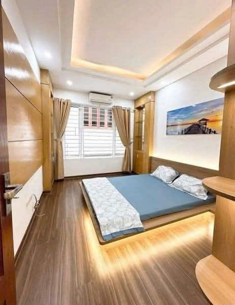 Siêu phẩm ! 10M ra đường ô tô tránh có nhà lô góc 5 tầng – 34m – 4pn gần Trịnh Văn Bô