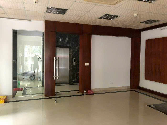 TÒA NHÀ LÔ GÓC 106M x 9T, DOANH THU 7000 USD/THÁNG, Ô TÔ TRÁNH, NGỌC KHÁNH, BA ĐÌNH, 70 TỶ