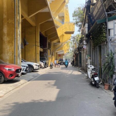 NHÀ PHỐ TRỊNH HOÀI ĐỨC???? 39M2 x 3T???? MT 3.4M 12.6 TỶ???? Ô TÔ TRÁNH???? KINH DOANH SẦM UẤT