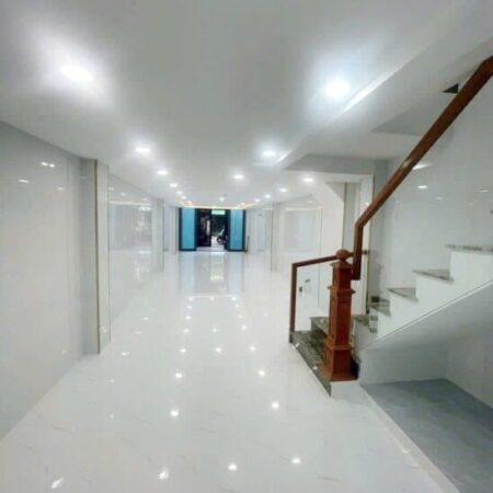 Nhà MT kinh doanh nở hậu đường Âu Dương Lân P3Q8. Trệt,3 lầu,sân thượng. Giá 25 tỷ TL