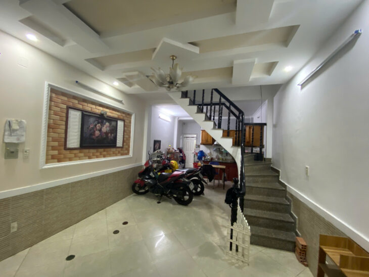 Bán Nhà Trần Quý Cáp (4×15), 2 Tầng 3 P.Ngủ Gần Emart Chỉ Nhỉnh 5 Tỉ