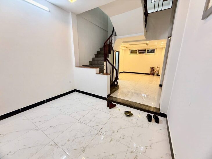 CẦN BÁN NHÀ BÙI XƯƠNG TRẠCH 38M2, 5 TẦNG GIÁ HƠN 6 TỶ