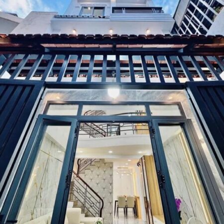 SIÊU PHẨM CHÂN DÀI – CÔ BẮC P1 PHÚ NHUẬN – 34m2 (3.4/4 ❌ 9) NỞ HẬU – 4PN – 5WC – 10 BƯỚC RA XE HƠI