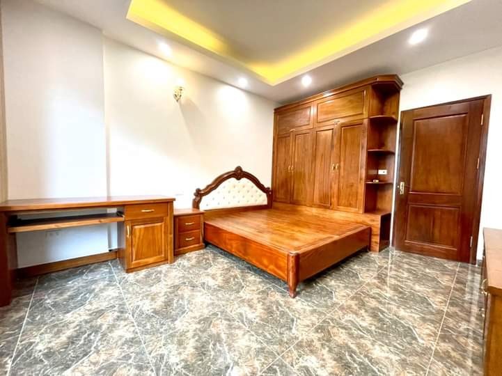 BÁN NHÀ SIÊU ĐẸP HOÀNG QUỐC VIỆT, CẦU GIẤY 55M, 5T, MT 5M, THANG MÁY, OTO TRÁNH, KD ĐỈNH, 20 TỶ.