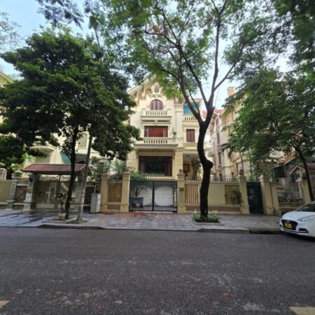 4 BÁN BIỆT THỰ SÁT HỒ LINH ĐÀM – DIỆN TÍCH RỘNG 254m2 – FULL NỘI THẤT CAO CẤP