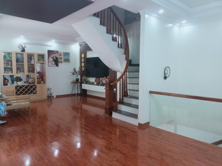 BÁN NHÀ KHƯƠNG ĐÌNH, THANH XUÂN, 1 NHÀ RA PHỐ Ô TÔ TRÁNH, 42M2, 9TỶ(CTL)