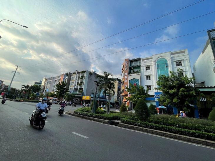 CHO THUÊ NHÀ NGUYÊN CĂN 152 154 156 PHAN XÍCH LONG, PHƯỜNG 2, QUẬN PHÚ NHUẬN